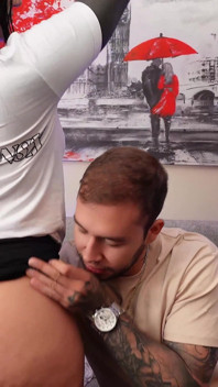 Colombiana MILF La Rola Em Entrevista Quente Termina Fodendo Brian Evansx - Rabuda