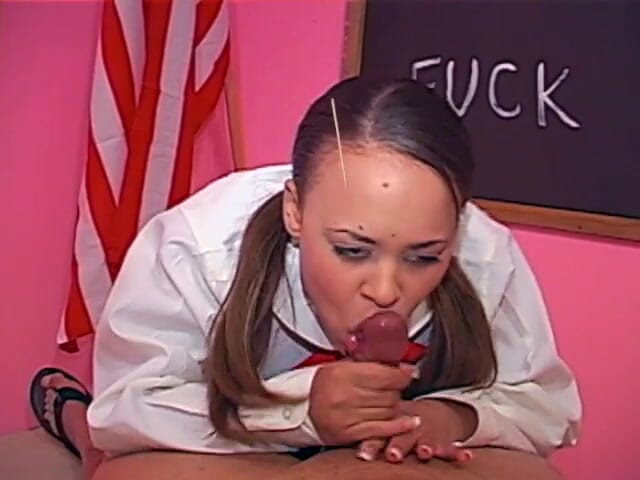 Videowood: Mone Divine - 女子大生