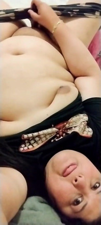 Tonton Saya Bridivine, melancap sehingga saya pancut di seluruh dildo saya