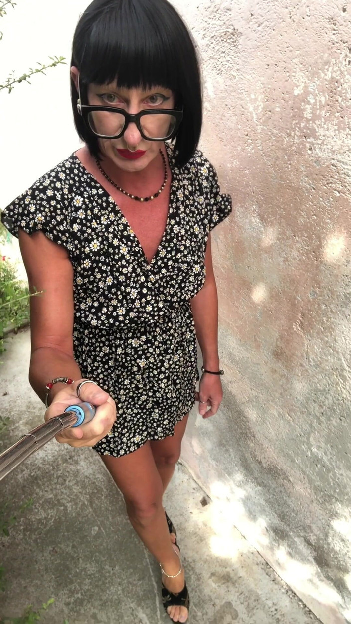 Andreina Naty: Wanderin' in the Garden Like a Bitch