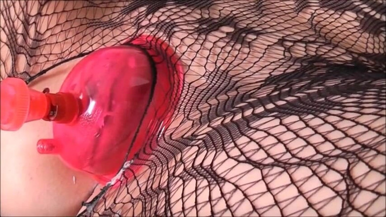 Sally Secret: Un petit tourment de chatte