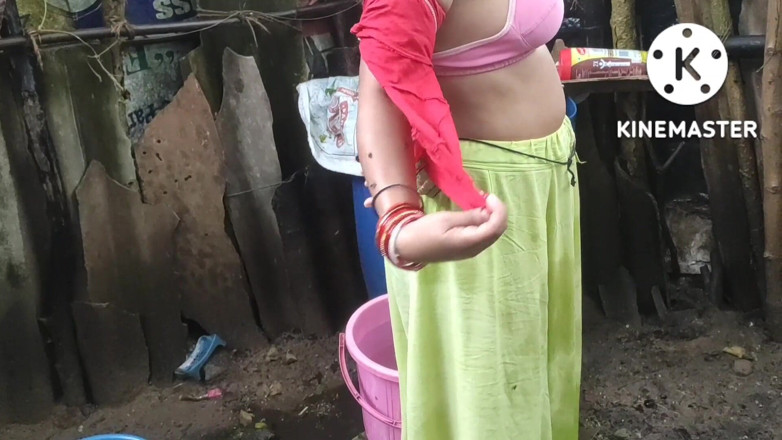 Anita yadav: Seins sexy et silhouettes sexy