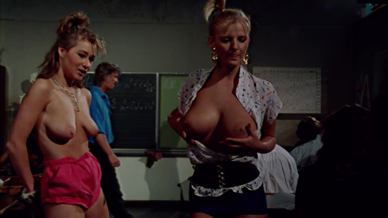 GERMAN PORN CLASSICS: Matura- Examen en el banco