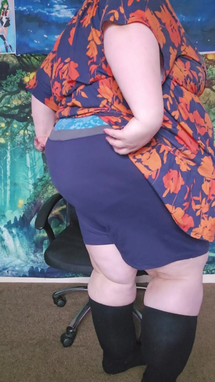 SSBBWLadyBrads: Cewek super semok lagi asik memekku bagian 2