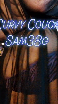 Booty Shaking From Curvy Cougar Sam38g