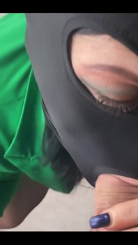Amateur maskierter blowjob