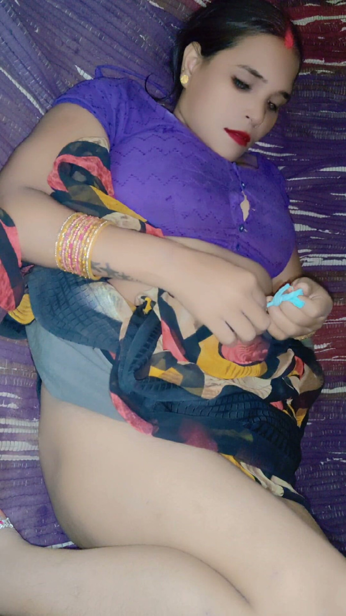 Renudbf: Desi Married Girlfriend in Saree Was Fucked Hard by Boyfriend...