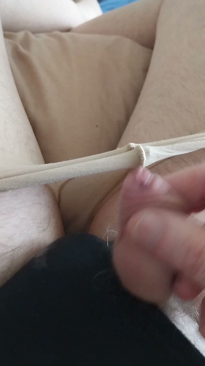 Cindy Belfast: Watch This Beautiful Tiny Clitty Cum