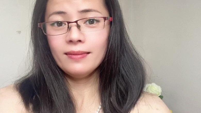 sweethanajapanese: La piccola hana carina succhia il cazzo poi scopa la...