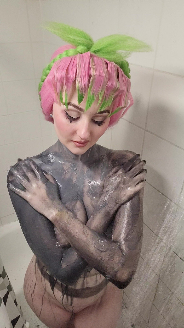 Em Yang: Mitsuri Bodypaint Penyingkiran Pancuran Mandi dengan Main Puting