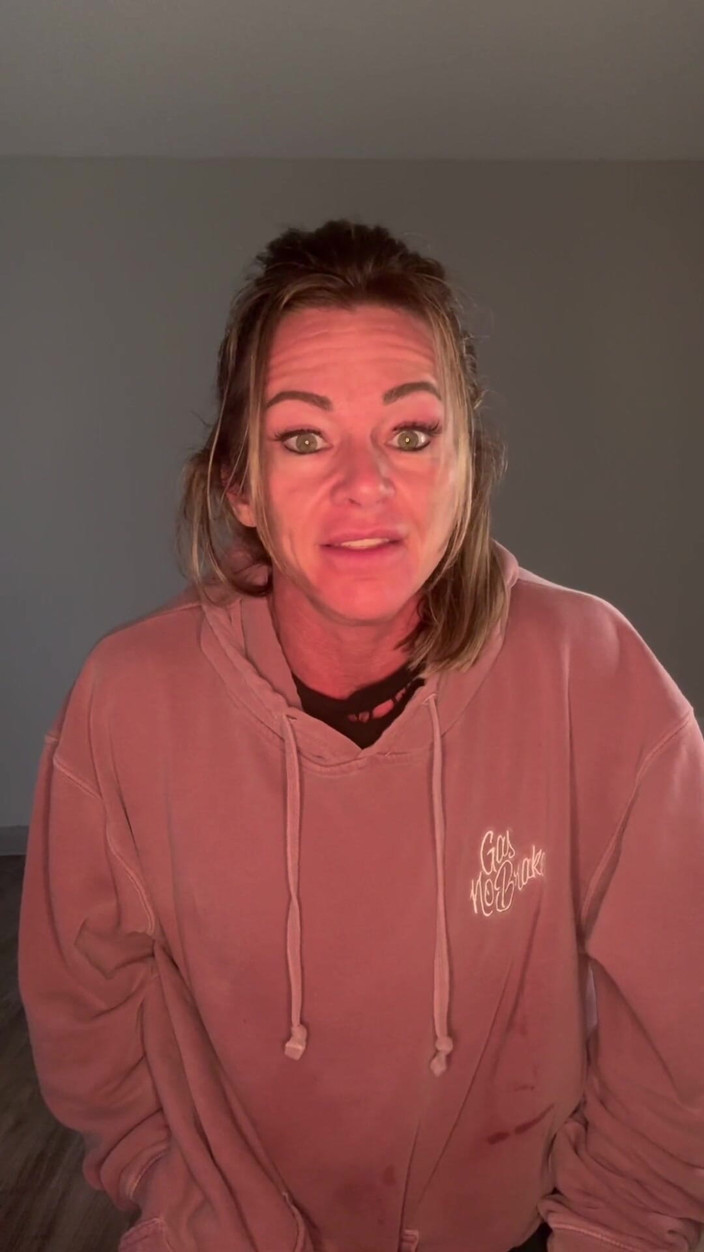 Simone Steele: Nahá kontrola pokroku