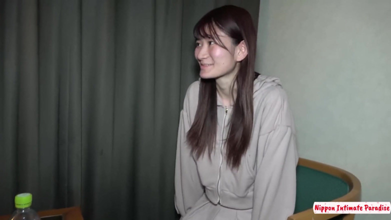 The Sexual Issues: 長らく待ち望まれたショーケース スレンダー・ミューズ・アダルトで大胆な境界を探求