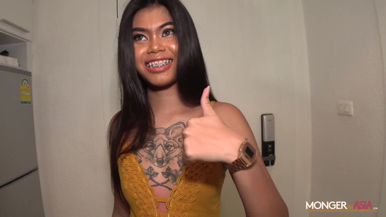 Monger In Asia: Sexy Thai milf gets unexpected creampie