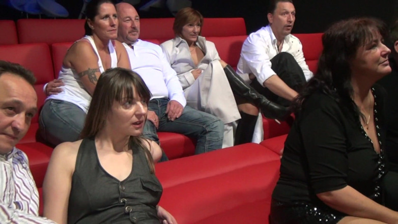 King Of Amateur: Cupluri germane Orgii la cinema porno