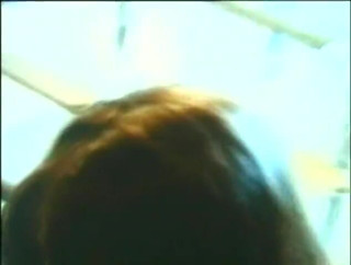 VOP Porno: 사랑스러운 털이 무성한 레즈들이 서로 쾌락을 이누를 수 있습니다.