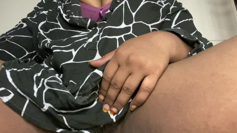 Angoori: Mallu bahu muschi fingern