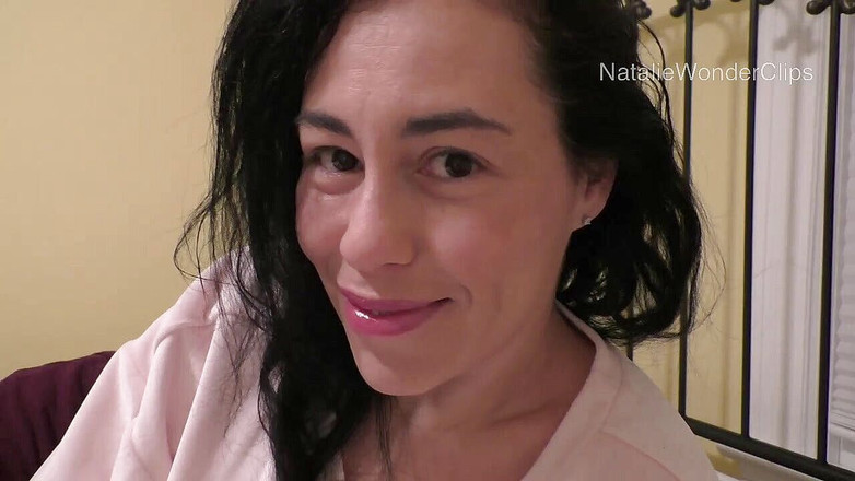 Natalie Wonder: Tout ton amour pour ta belle-mère, tu dis-le toujours chérie,...