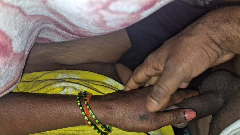 ExcitedWomen: Mon mari m’a laissée au milieu de la nuit et...