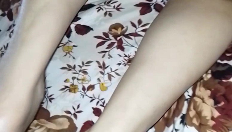 Hottexi: 自宅でのドギースタイルのカップルの熱いセックス!ホットテックス