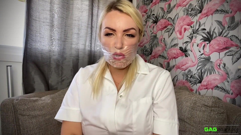 Gag Attack: Penny lee - hemşirenin kendi ağzına boşalma