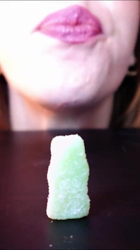 Giantess Slurping - Bez Ucieczki pulchne ssanie warg
