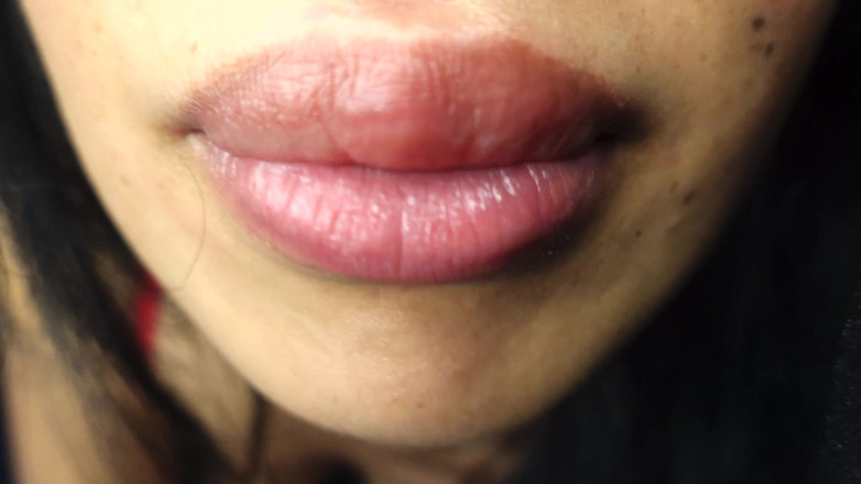 Asmr_mouth: Xem mic này làm cho tôi làm gì