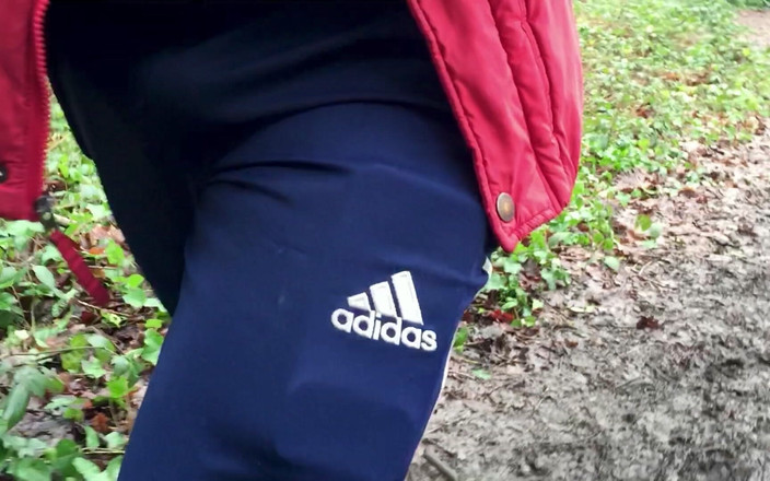 MrMagicDevil: Jadi ia adalah musim sejuk dan ia sangat sejuk di...