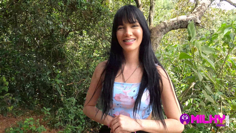 Milky Peru: Yenifer chp - gadis cantik lagi asik ngentot sama orang asing...