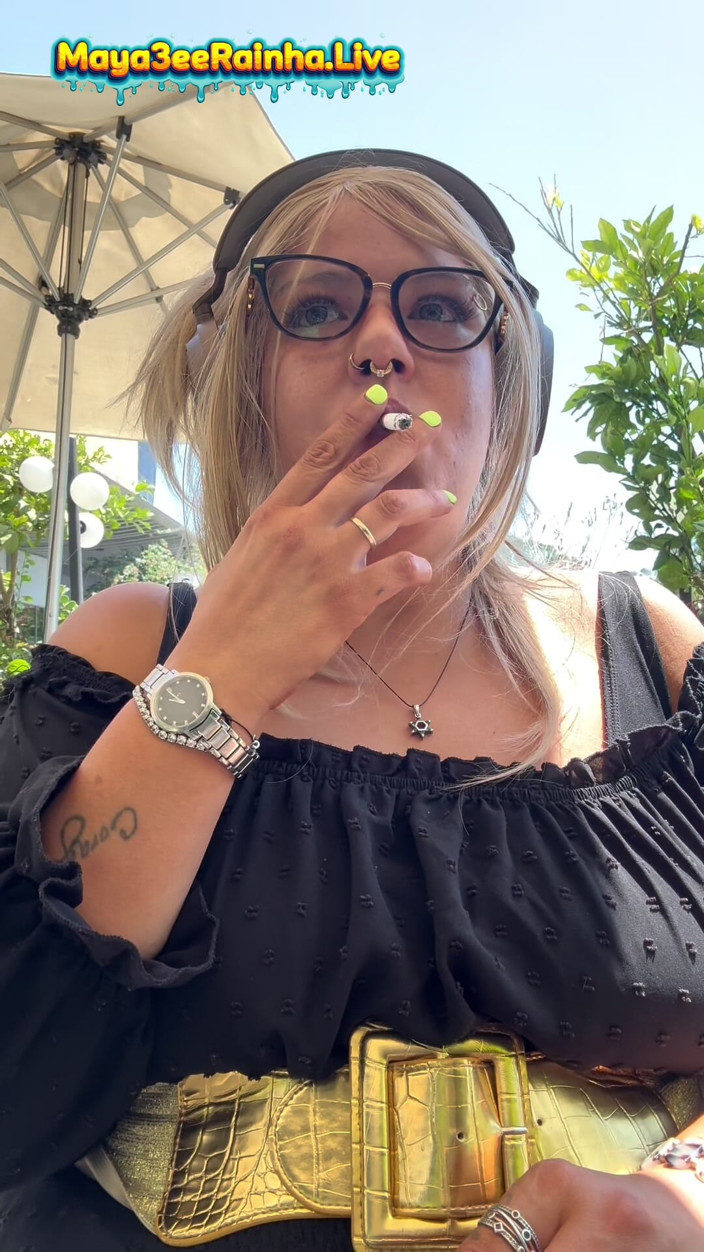 Goddess Maya3ee Rainha: Dzień dobry, bogini - brazylijski rytuał palenia bbw milf na świeżym powietrzu