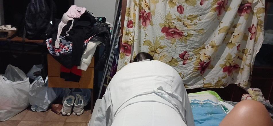 Lesbian-illusion: Tři sestry mají špinavý sex v nemocniční odpočinkové místnosti