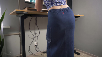 Teasecombo 4K: MILF Secretary in Jean Skirt Teases Visible Panty Line