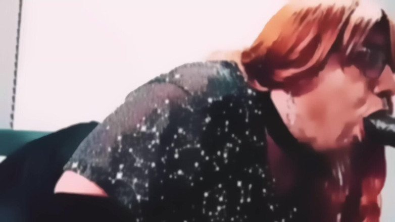 Jennifer Kneels: 흑인 대물 자지에게 따먹히는 아마추어 Sissy Trains