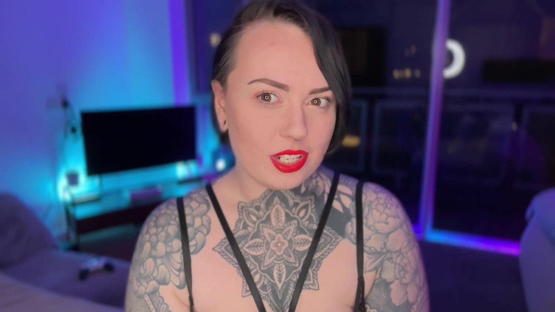 Miss Valentina: Ejecutrixxx conexión de bar