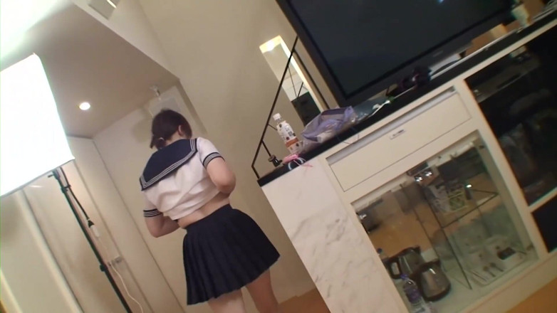 Asian Mature Climax: Солодка азіатська тінка грає зі своєю пиздою на кастингу