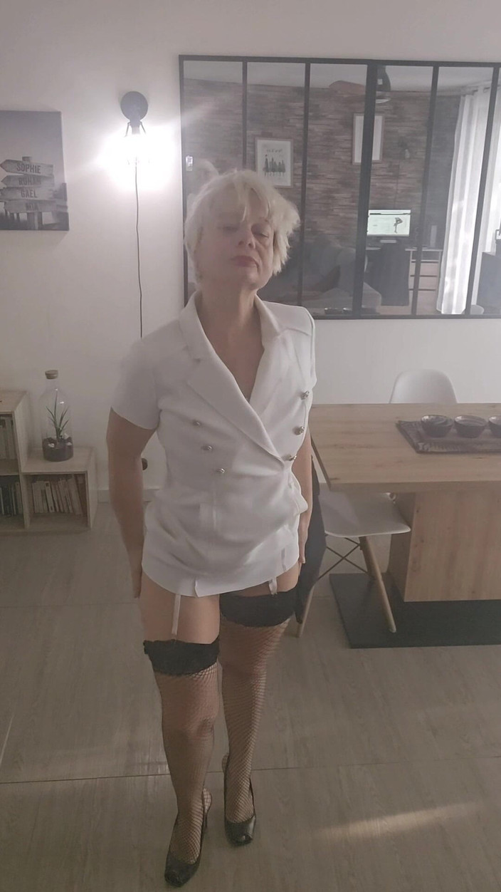 Sofy13: Каблук, Чулки, Подтяжки, Боди Я Вам Нравлюсь?