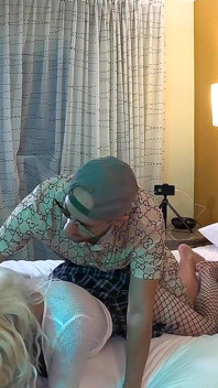 Rapper fute un travestit sexy - compilație 3
