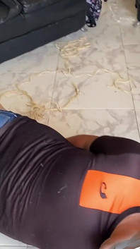 Dominatoare feminină Escape Challenge cu trădare feminină