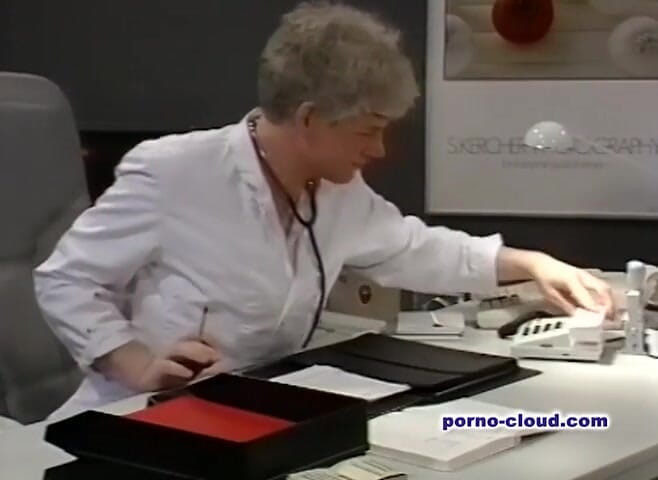 Porno Cloud: Lady Doc und fickspiele