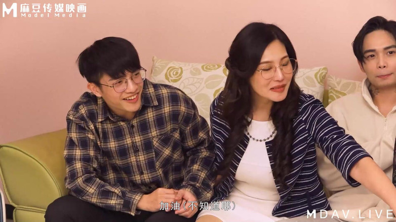 ModelMedia Asia: Фестиваль сімейної етики/ліхтаря Md-0217 з мачухою-змінювачем