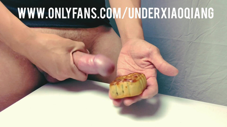 UnderXiaoQiang: Сперма на моєму місячному камшоті - харчове порно - повністю відео