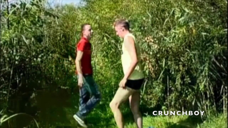 Slut twink used bareback by XXL cock: Twink von anonyous im exhibitionistischen wald cruisen gefickt
