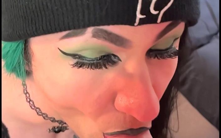 Jake Grand the man: Goth femboy super seksi Jed Madison menghisap dan berkongkek - kompilasi 1