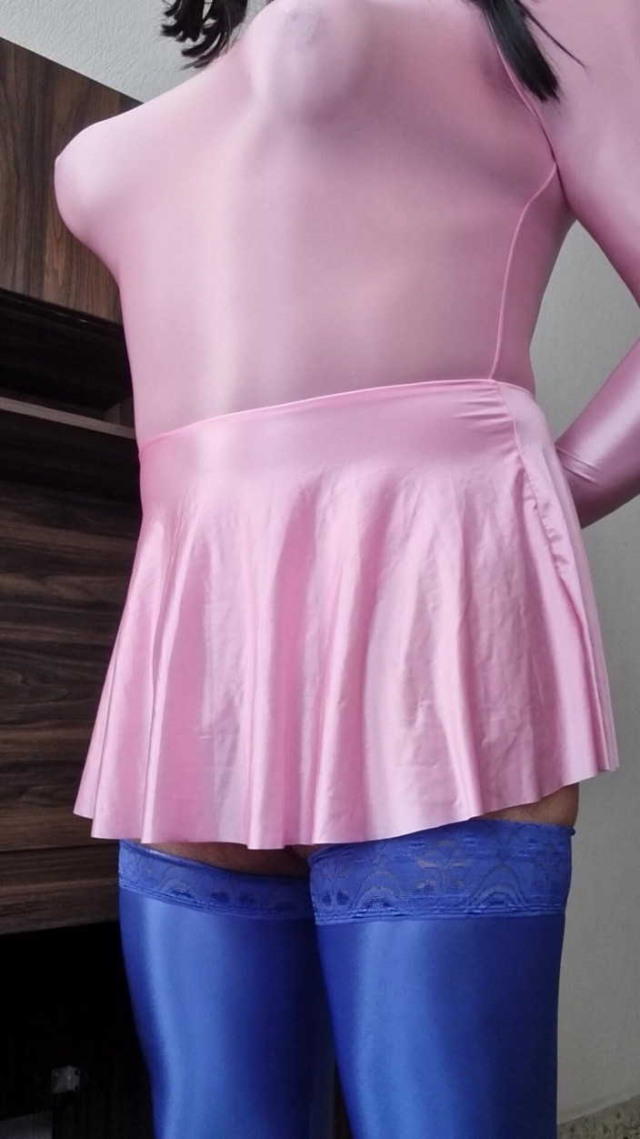 Sexy shinny clothes: Moje nové sportovní šaty, líbí se ti ta roztomilá holka s...
