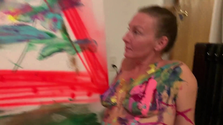 Farmers Wifey: Dipingere il corpo nudo