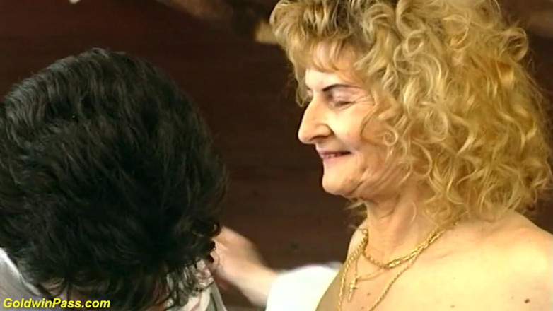 Goldwin pass: Sexy hairy 82 years old stepmom hardcore doggy style