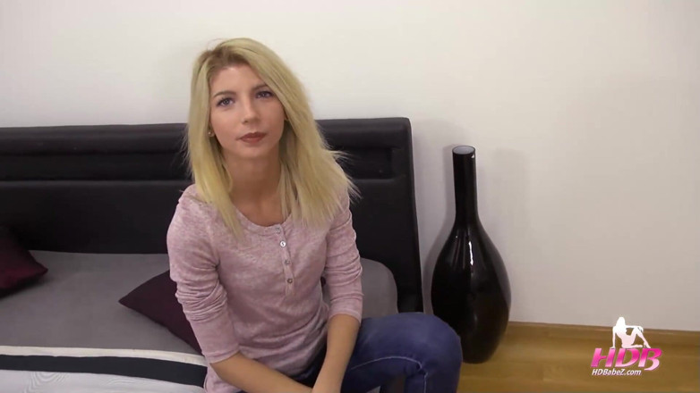 Fuck-Buddies: 171 - 1 Fitness-teeny fickt zum creampie