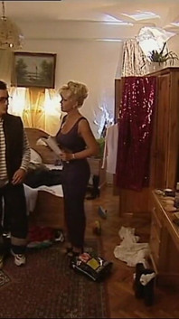 Rubia milf ama su polla neighboor
