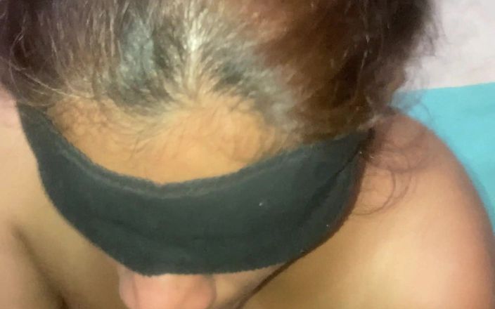 Tiyana: Hemmagjord hotwife deep gaggin och hairpulling avsugning och slicka bollar