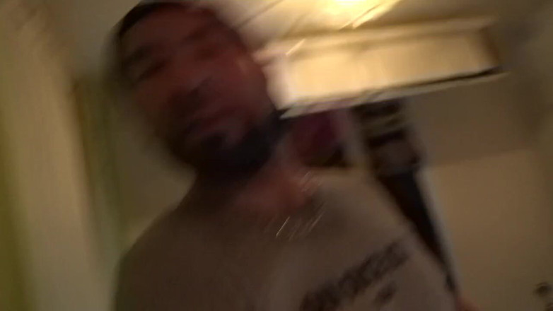 Gaybareback: Romantik zerżnięta na oklep przez 2 top twink dla zabawy