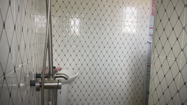 Amateur Teen Studio: Semua mereka mahu bergilir-gilir dengan pepek ketat manis saya